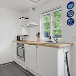 1 Bedroom Beautiful In