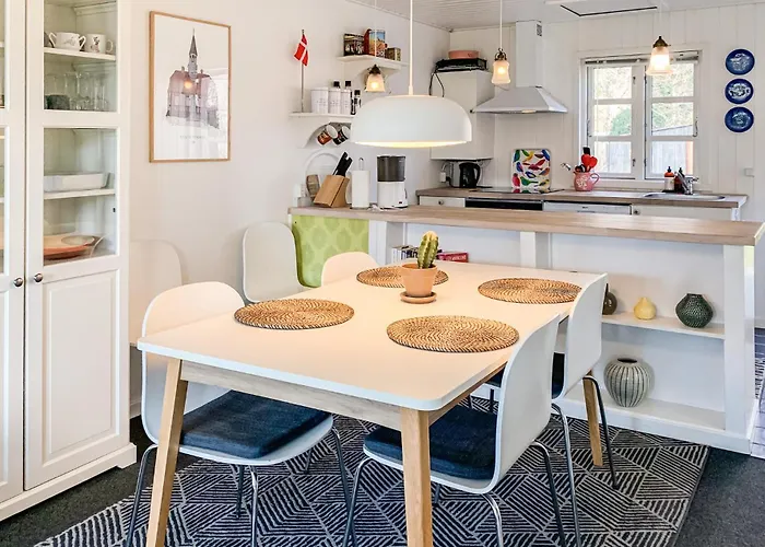 1 Bedroom Beautiful In *