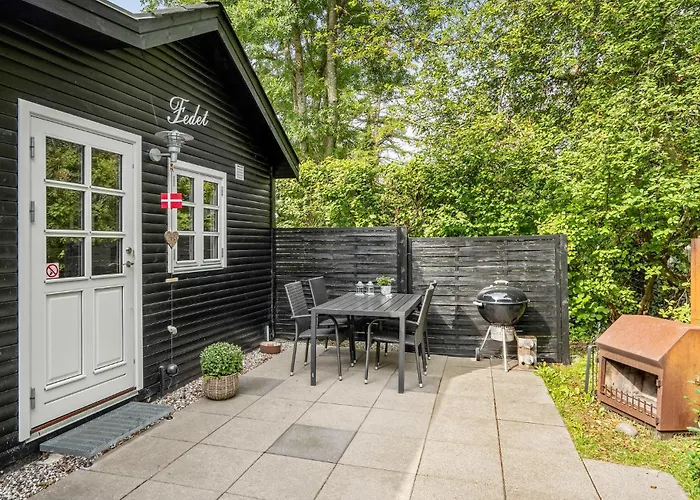 Сasa de vacaciones 1 Bedroom Beautiful In