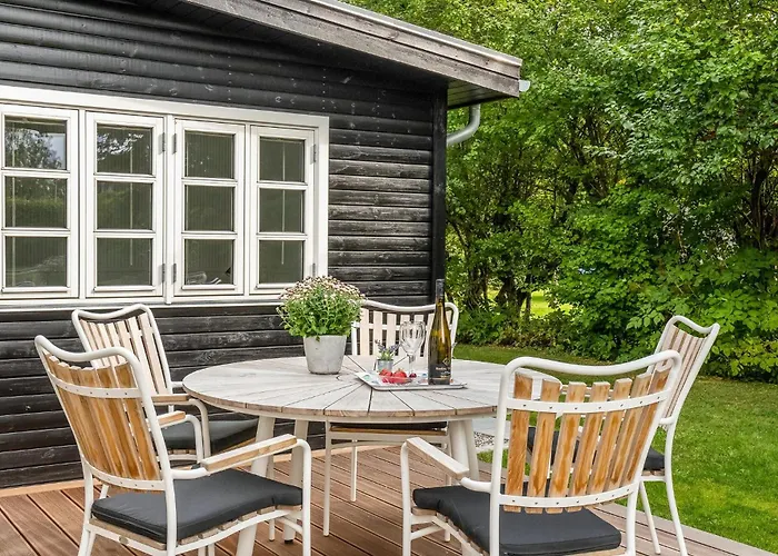 1 Bedroom Beautiful In